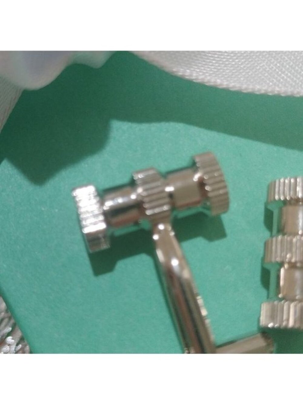 Silvertone Men's Reel Cuff Links - Picture 3 of 5